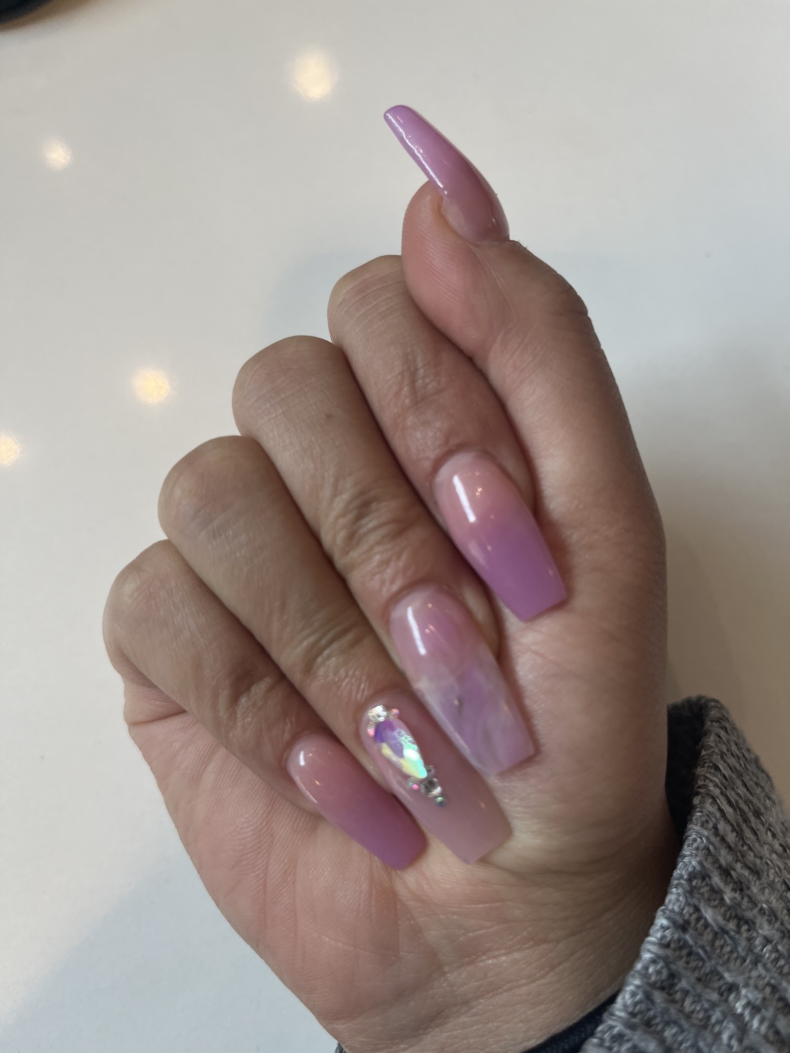 LUXE Beauty Bar nail photo 3